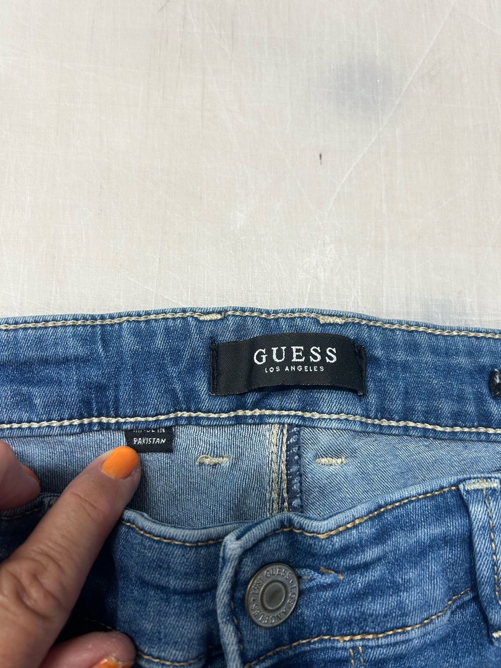 GUESS Women's blue Denim Jeans size 31 waist stretchy